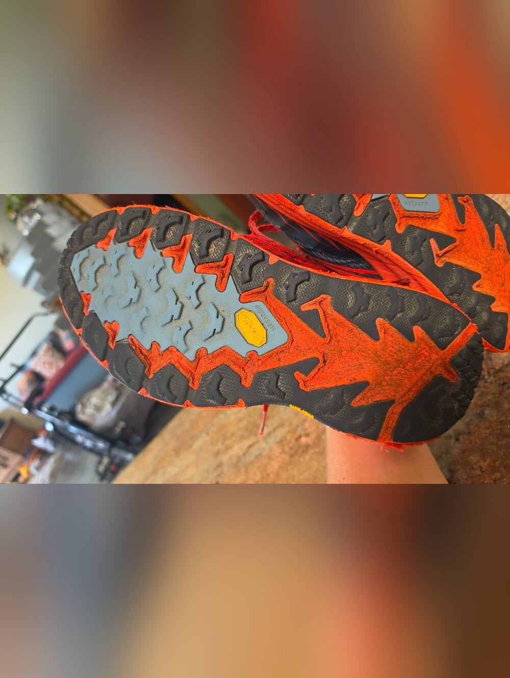 Hoka One One Speedgoat 4 trail running shoes Men's Size 10.5 - Picture 13 of 16